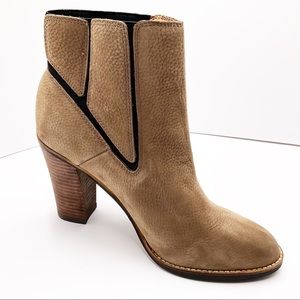 {Lucky Brand} Maldeev Pebbled Leather Boots